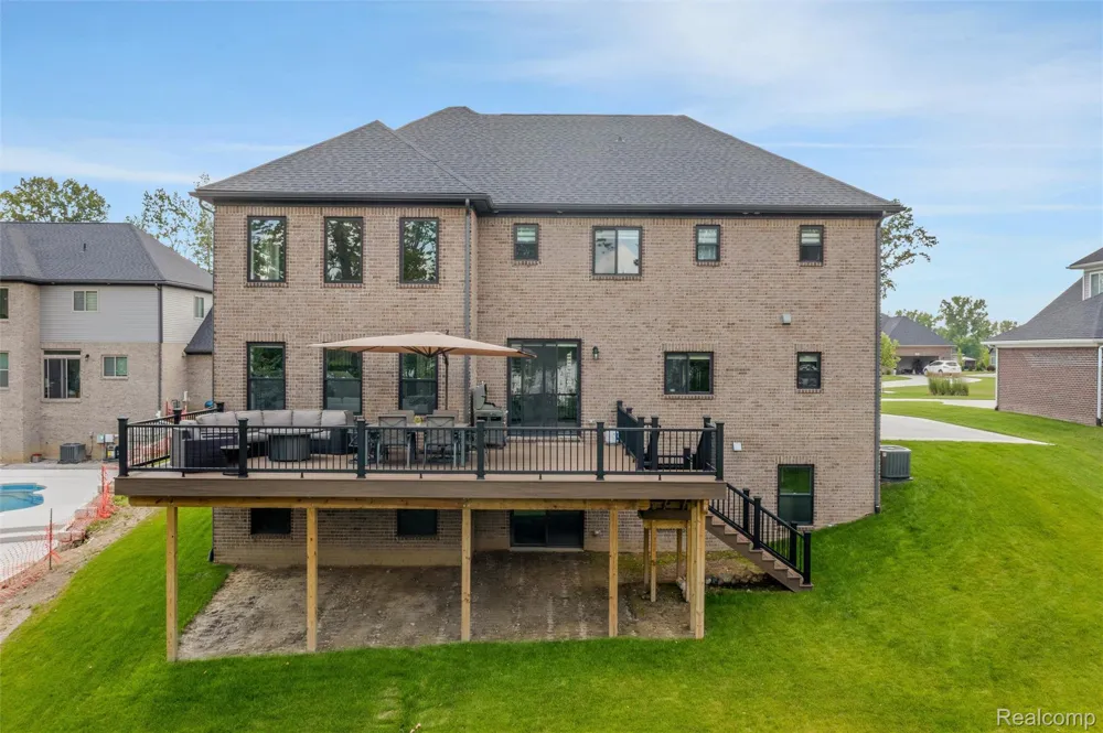 6002 Monarch Clarkston City, MI 48348