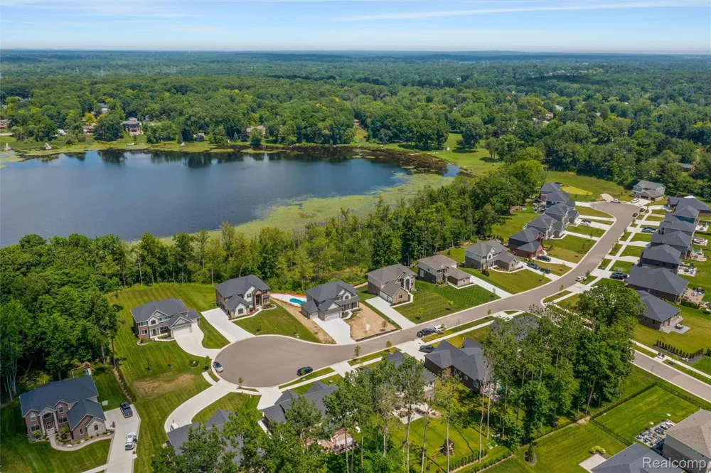 6002 Monarch Clarkston City, MI 48348