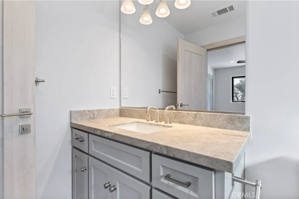 2839 Avila Beach Avila Beach, CA 93424