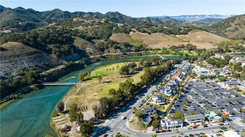 2839 Avila Beach Avila Beach, CA 93424