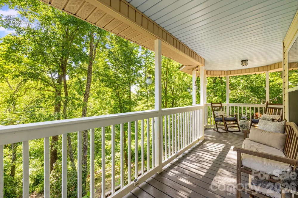 747 Osborne Road Clyde, NC 28721