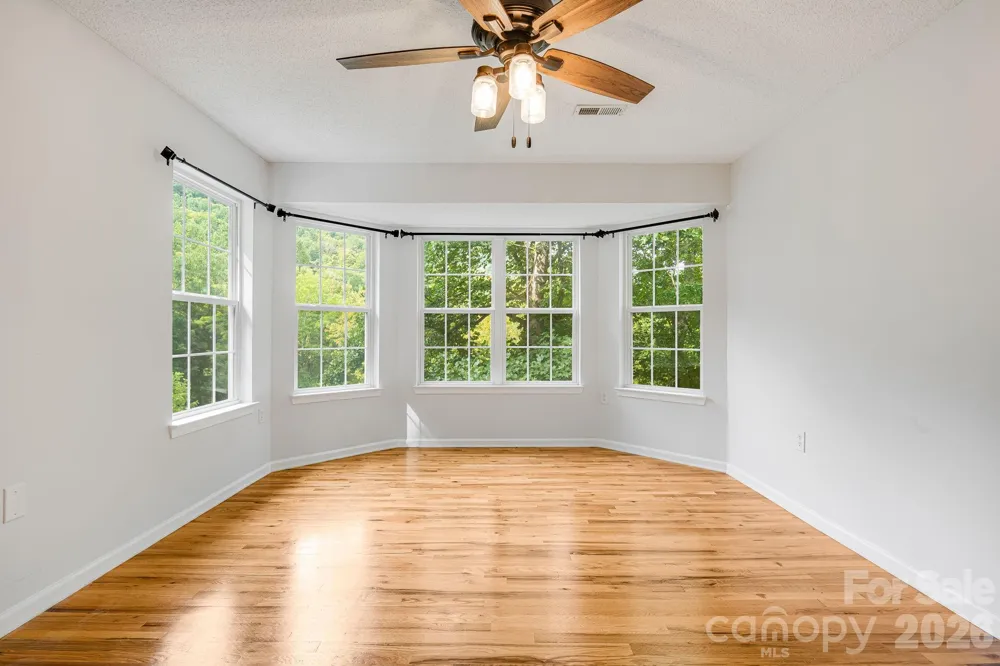 747 Osborne Road Clyde, NC 28721