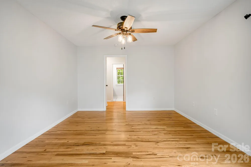 747 Osborne Road Clyde, NC 28721