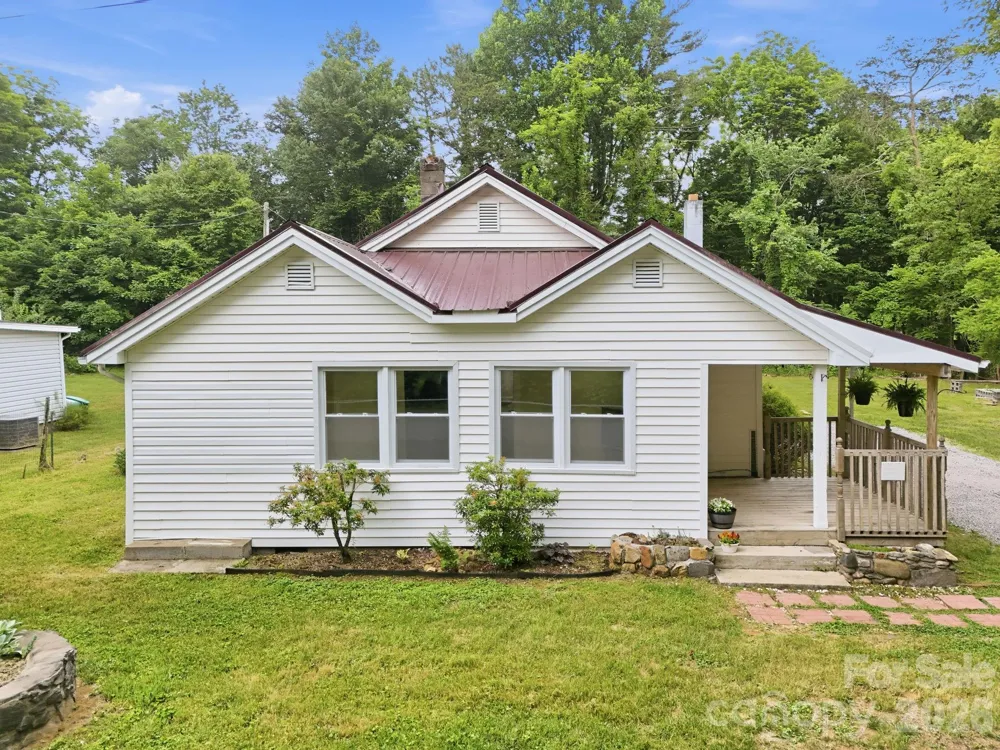 226 Vance Avenue Black Mountain, NC 28711