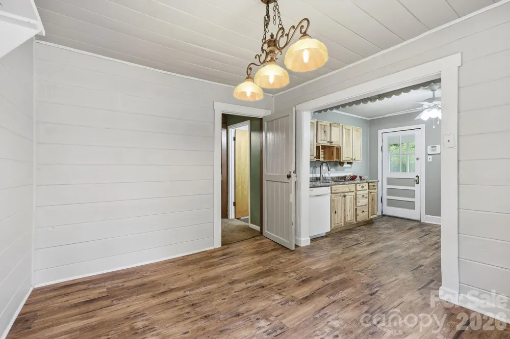226 Vance Avenue Black Mountain, NC 28711