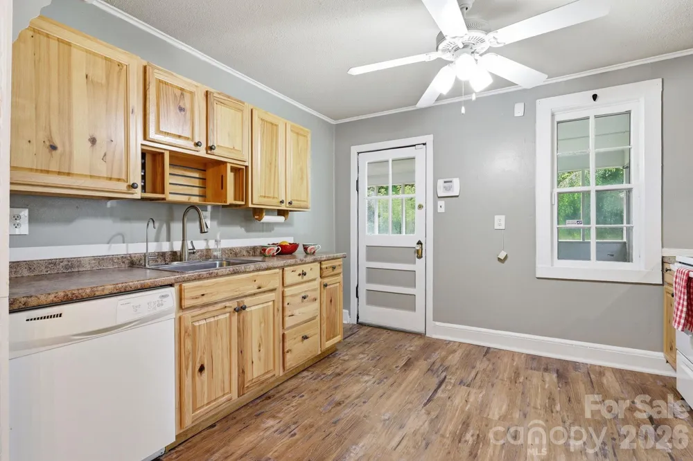 226 Vance Avenue Black Mountain, NC 28711