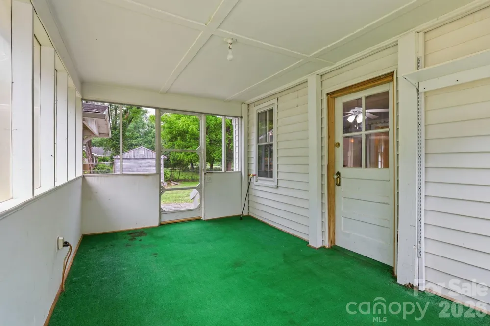 226 Vance Avenue Black Mountain, NC 28711