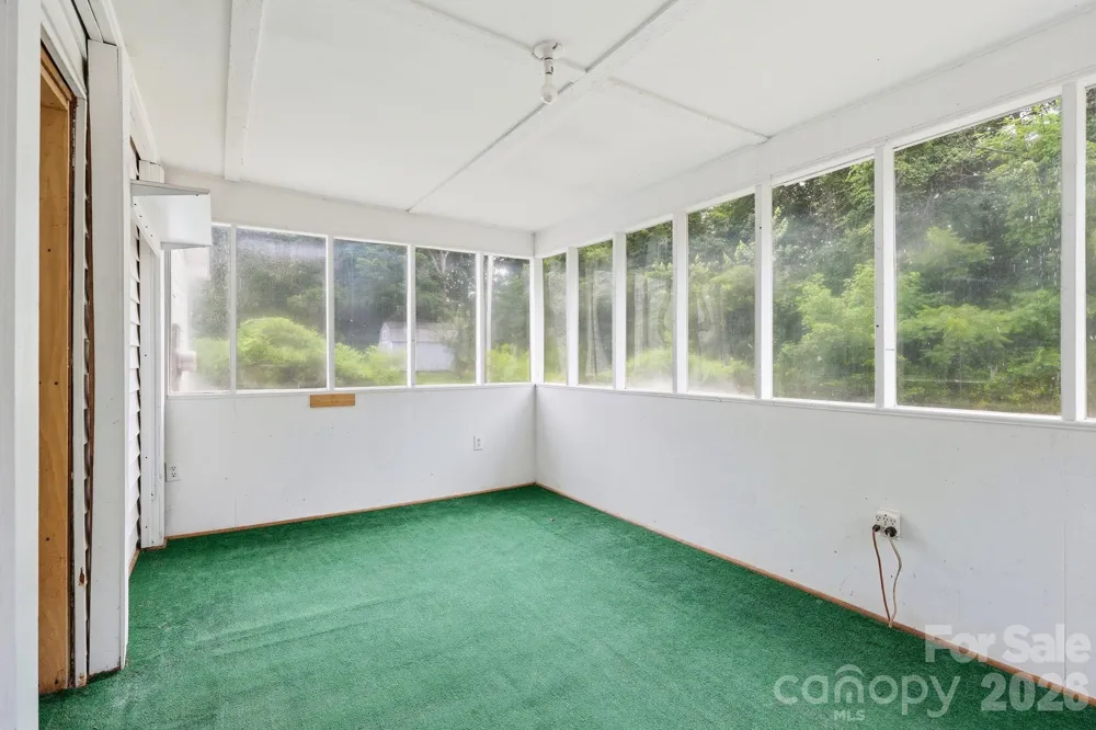 226 Vance Avenue Black Mountain, NC 28711