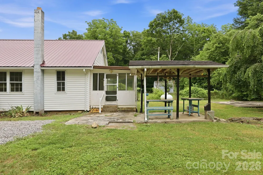 226 Vance Avenue Black Mountain, NC 28711