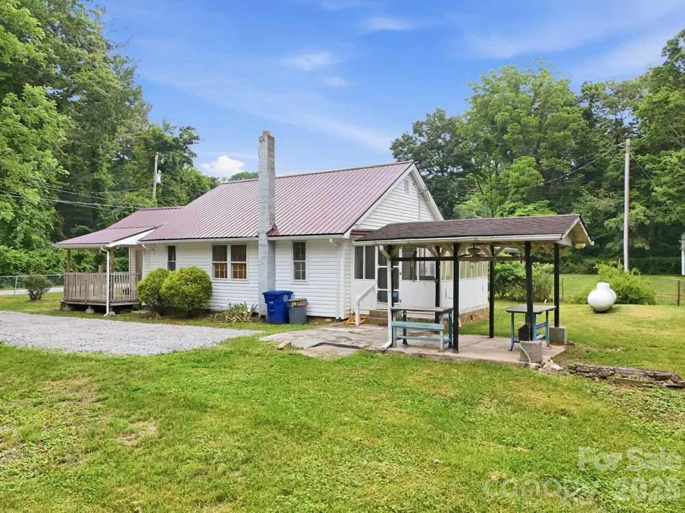 226 Vance Avenue Black Mountain, NC 28711