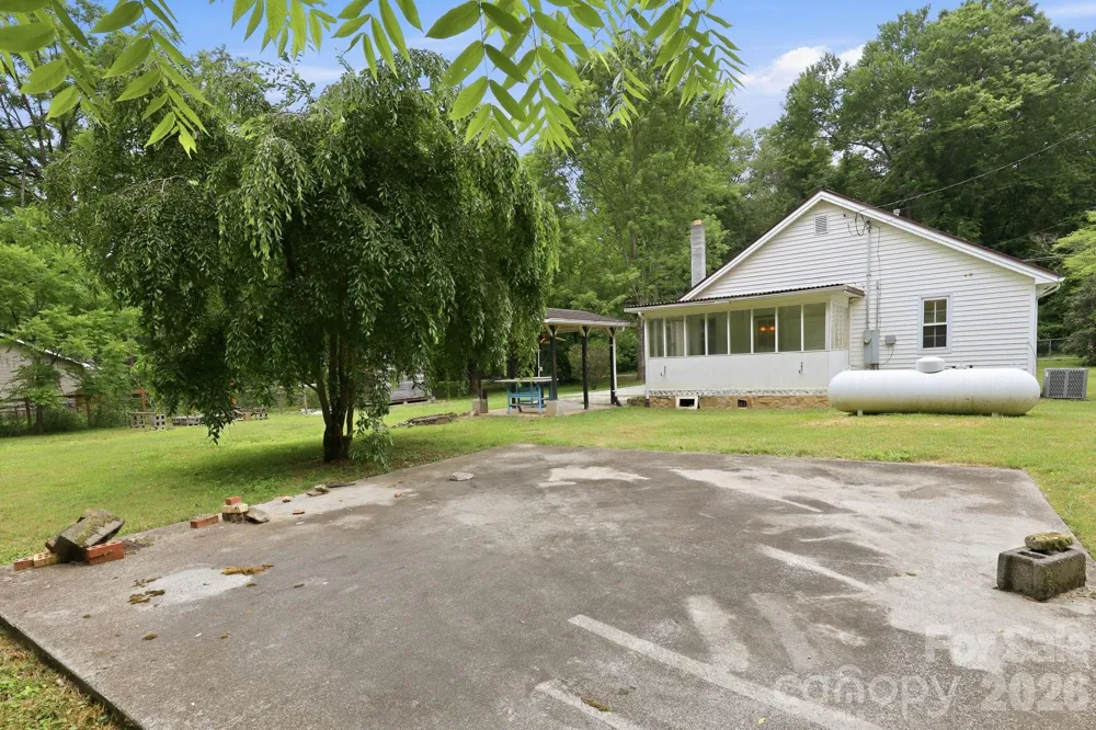 226 Vance Avenue Black Mountain, NC 28711