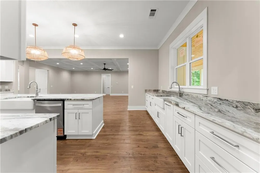 412 Jess Hunt Road Cleveland, GA 30528