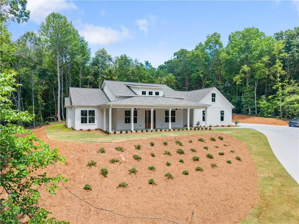 412 Jess Hunt Road Cleveland, GA 30528