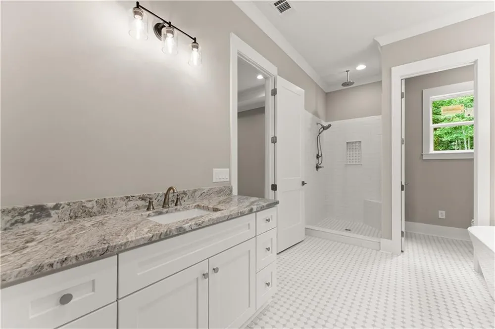 412 Jess Hunt Road Cleveland, GA 30528