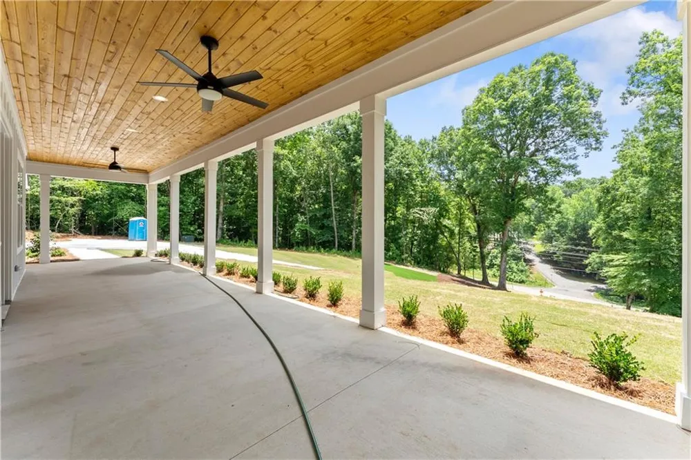 412 Jess Hunt Road Cleveland, GA 30528