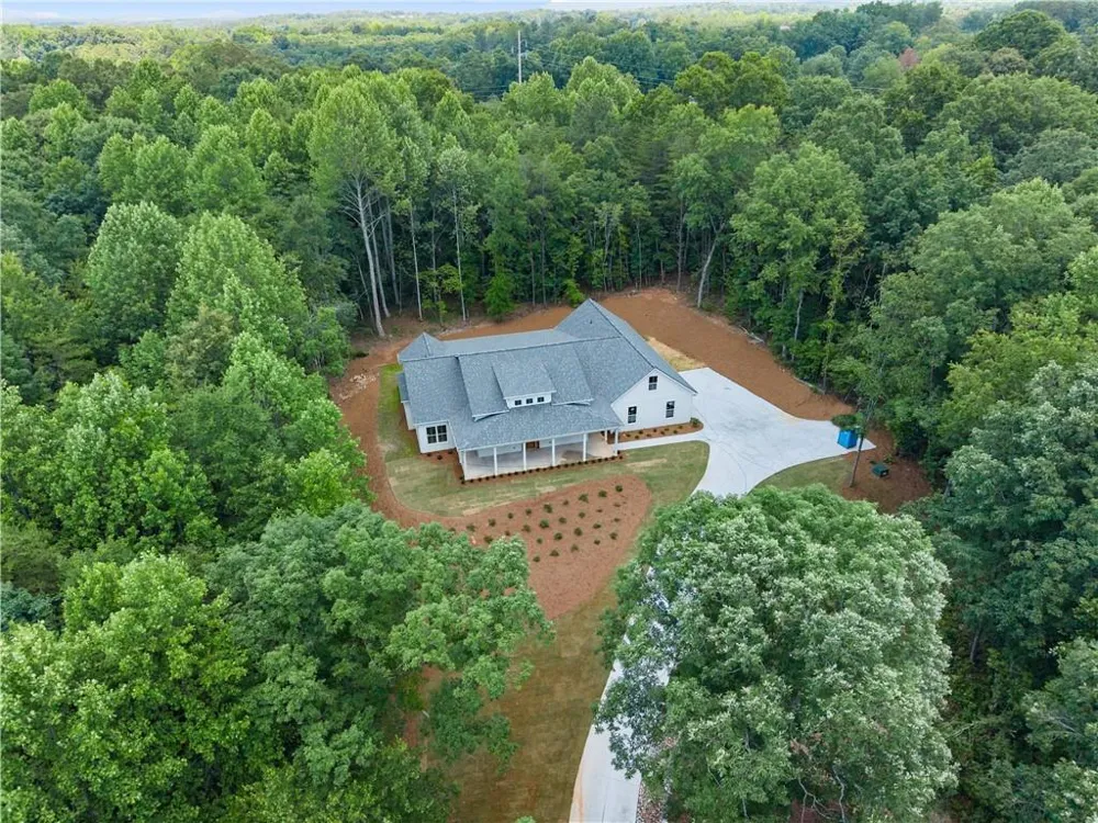 412 Jess Hunt Road Cleveland, GA 30528