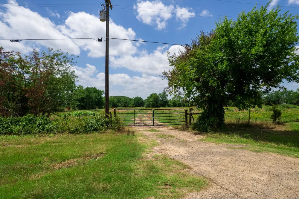 W Farm Rd 71 Talco, TX 75487