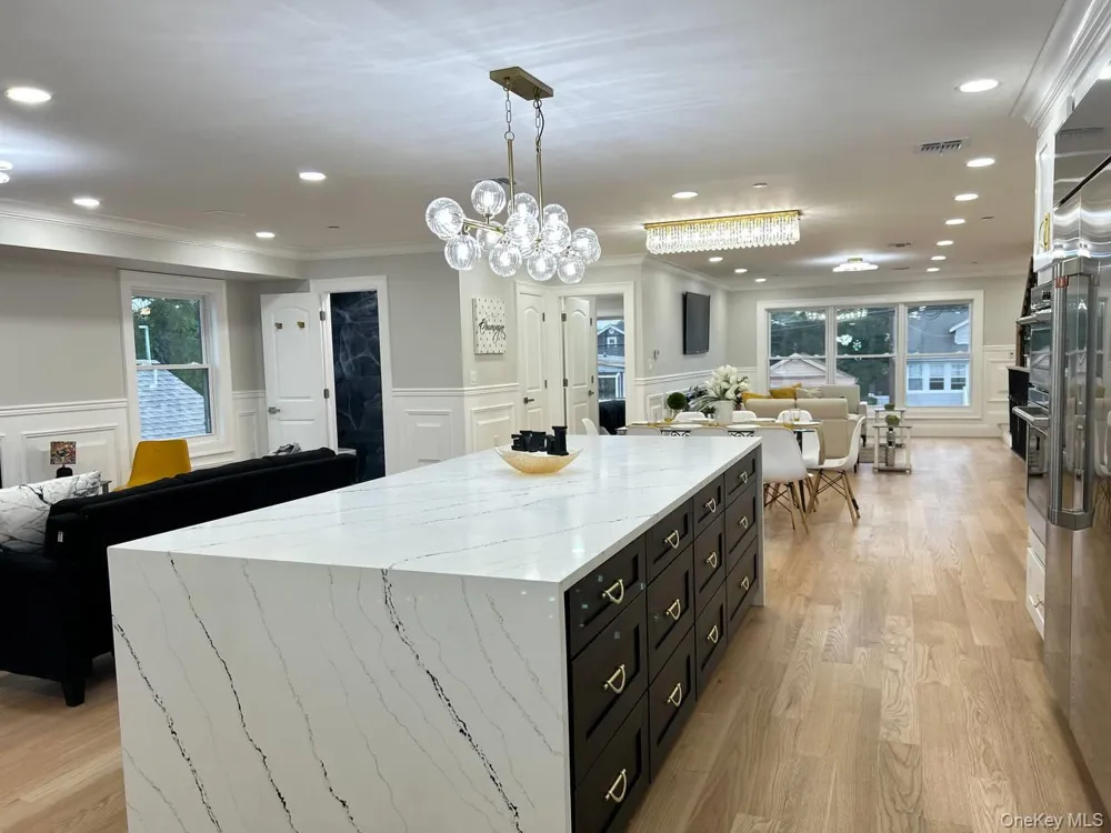 2450 Florin Court Bellmore, NY 11710