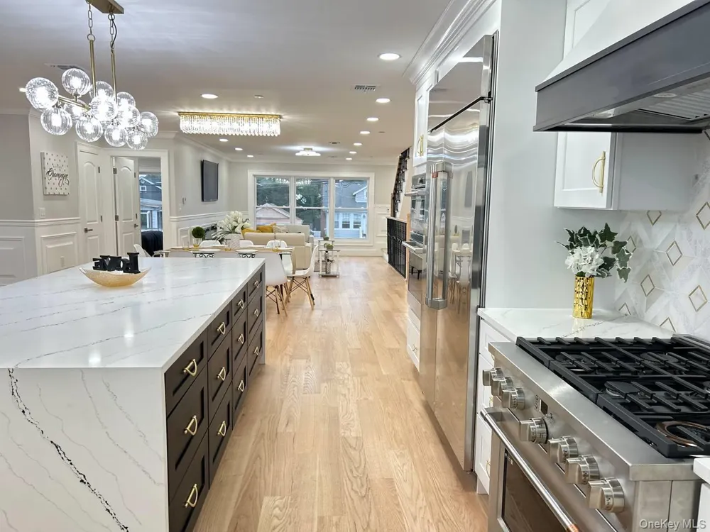 2450 Florin Court Bellmore, NY 11710