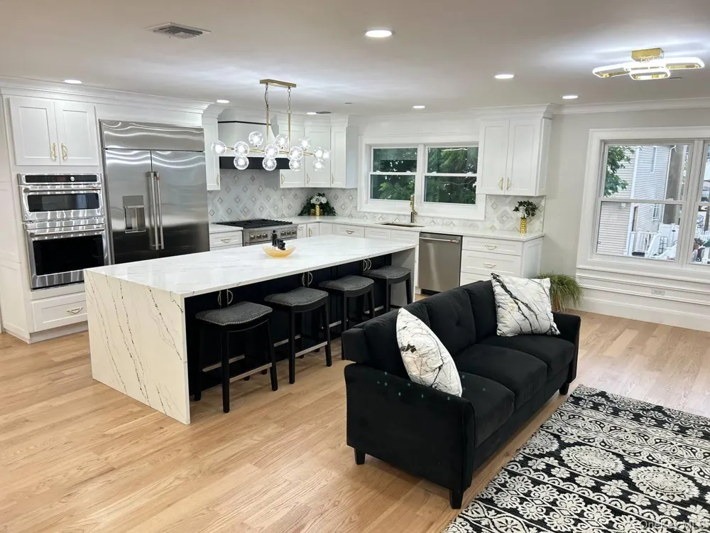 2450 Florin Court Bellmore, NY 11710