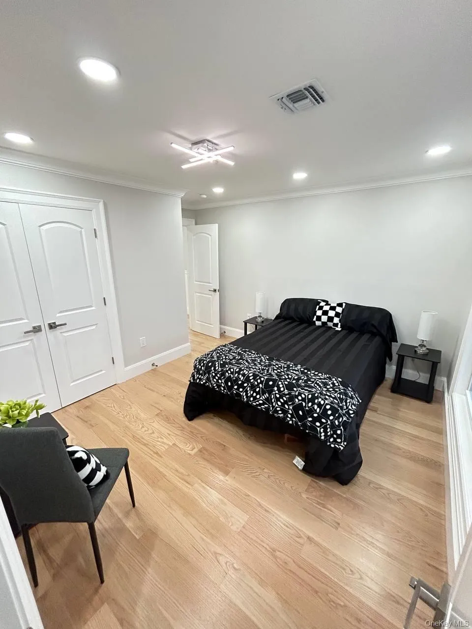 2450 Florin Court Bellmore, NY 11710