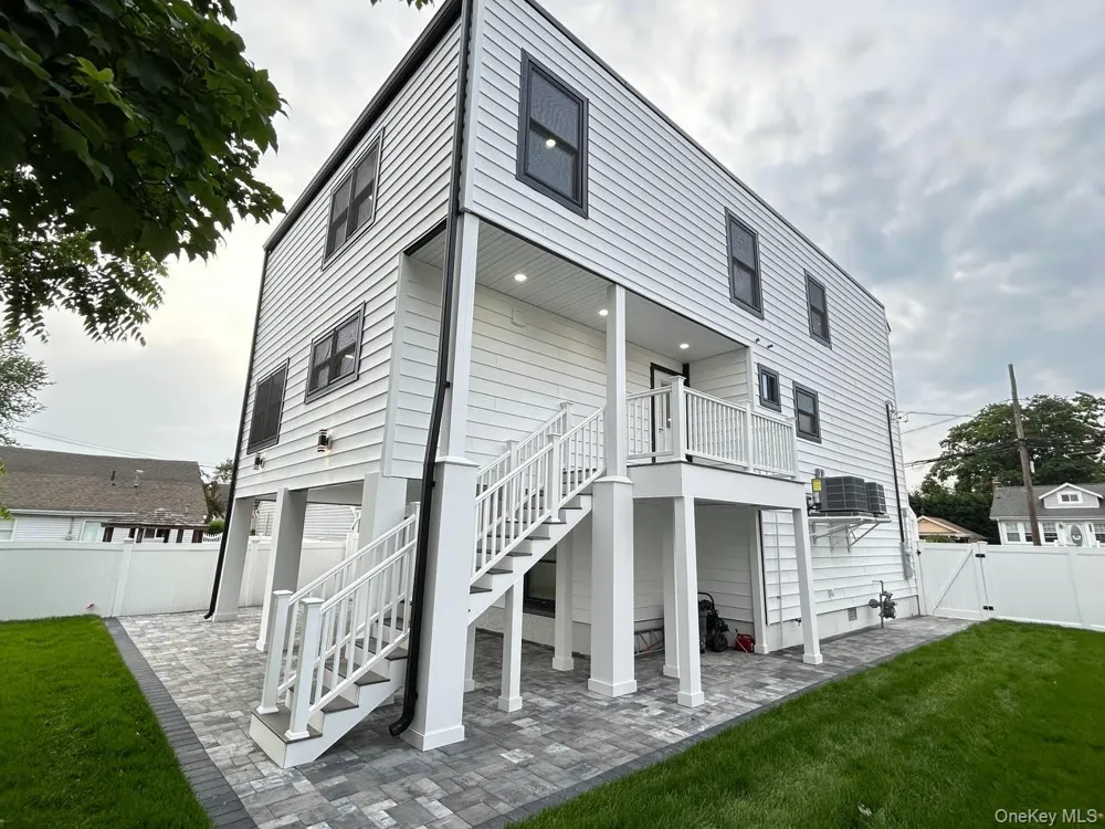 2450 Florin Court Bellmore, NY 11710