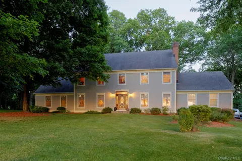 107 Moffat Road