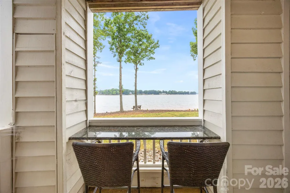 907 Southwest Drive Davidson, NC 28036