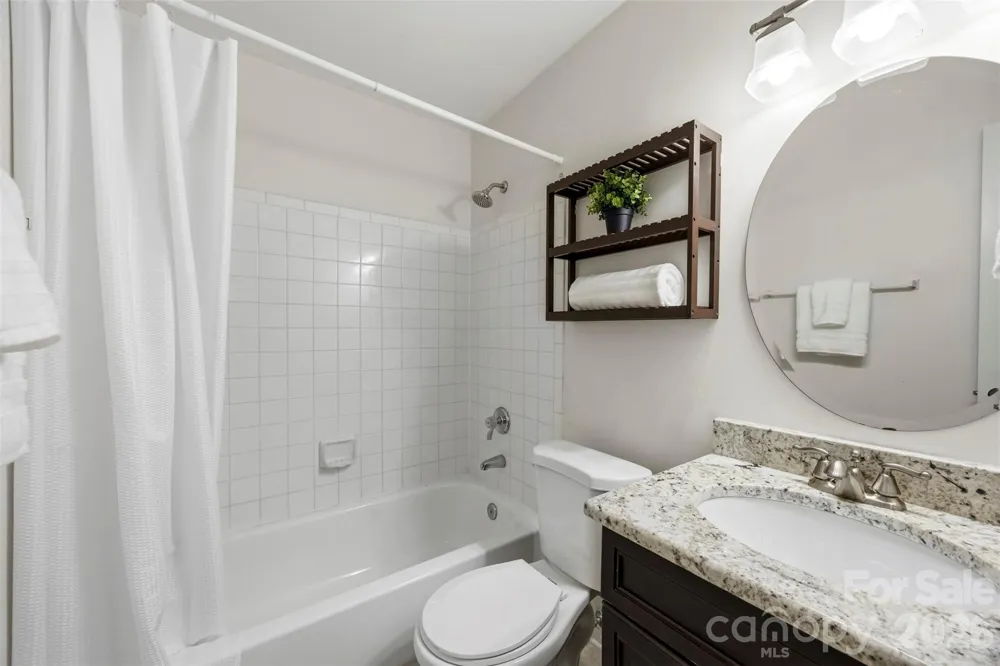 907 Southwest Drive Davidson, NC 28036