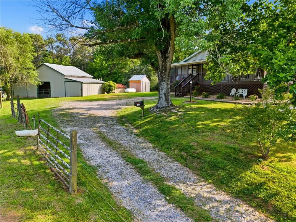 10797 Hwy 53 W W Talking Rock, GA 30175