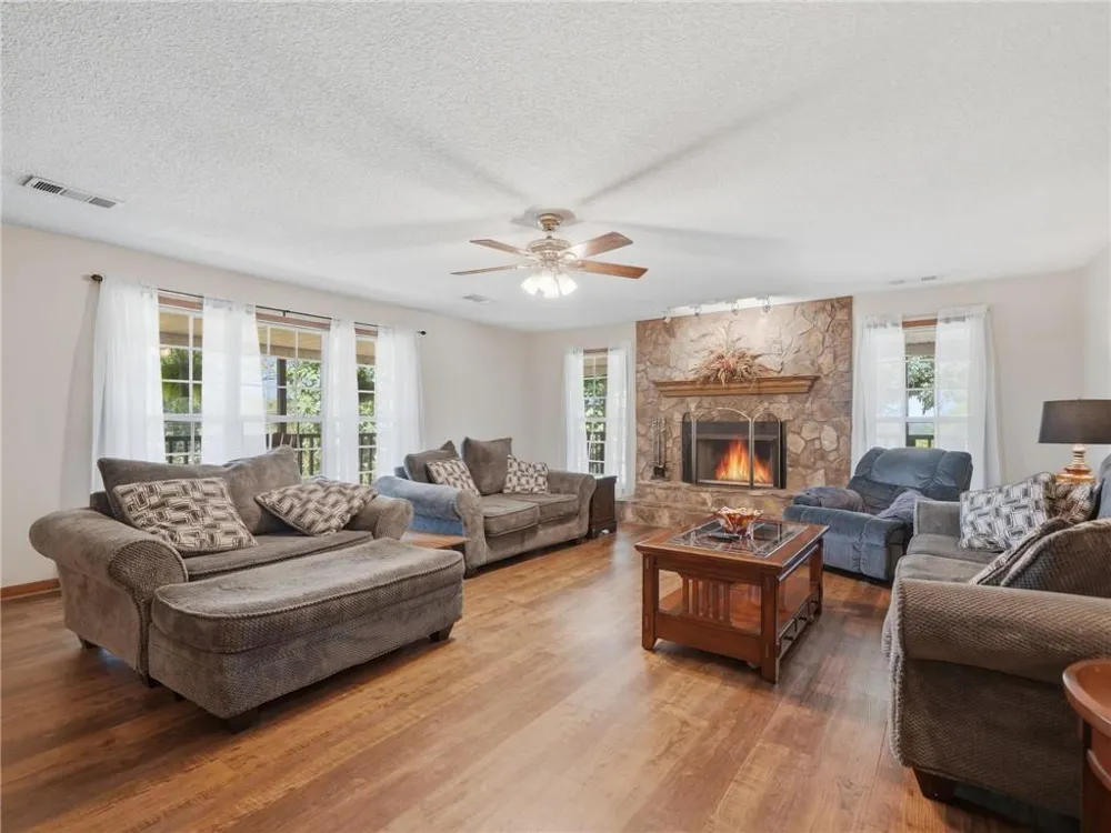 10797 Hwy 53 W W Talking Rock, GA 30175