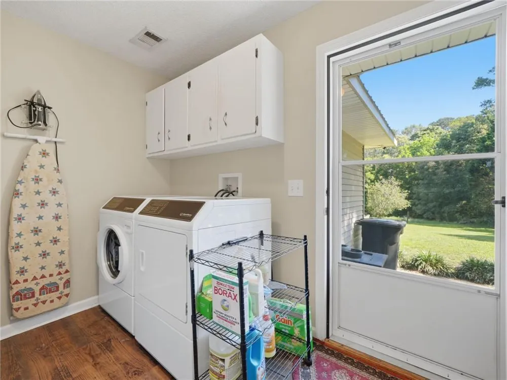 10797 Hwy 53 W W Talking Rock, GA 30175