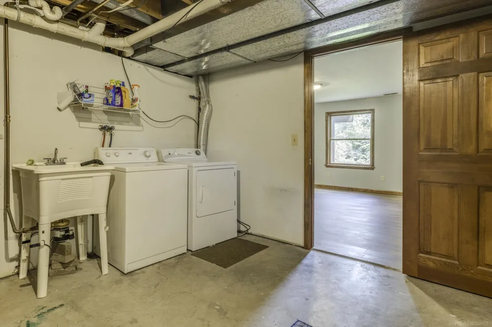 7097 Aitken Road Lexington Township, MI 48450