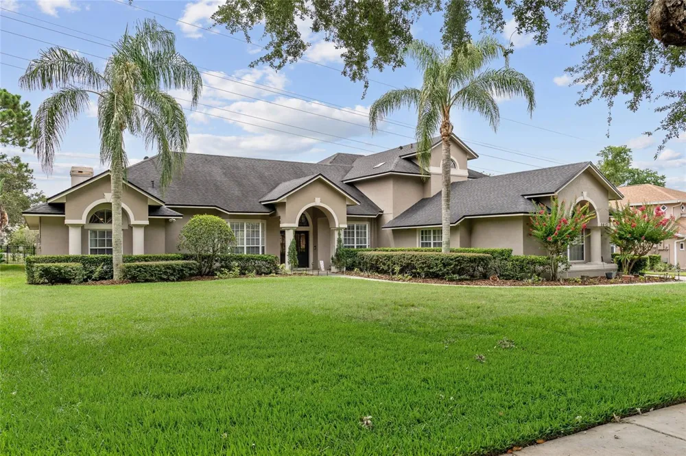 8612 OLDBRIDGE LANE Orlando, FL 32819
