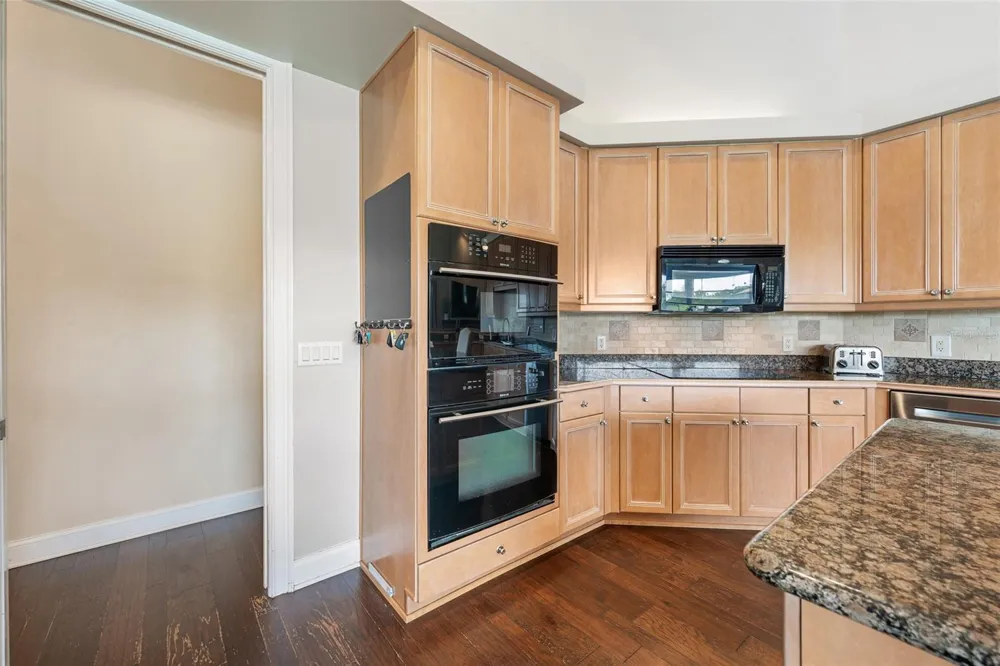 8612 OLDBRIDGE LANE Orlando, FL 32819