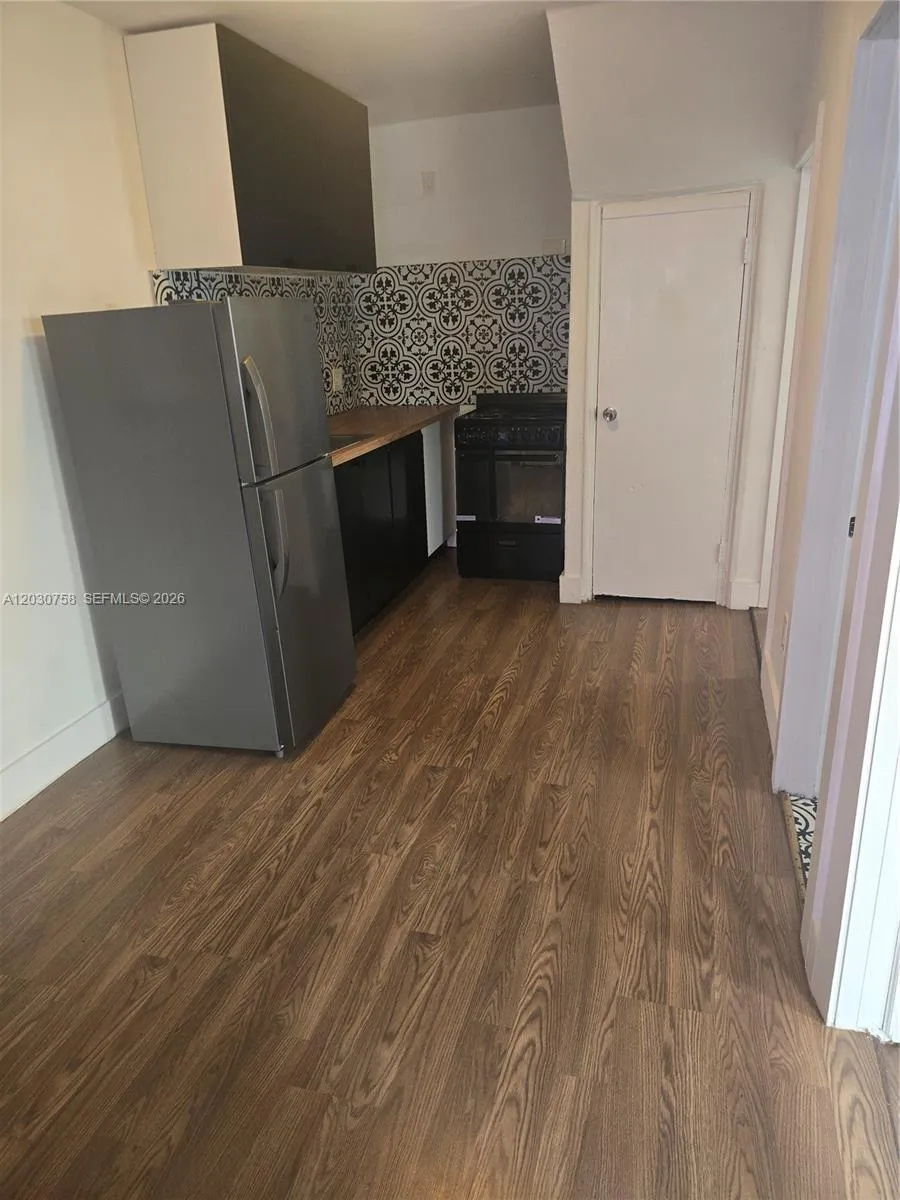 66 W 13th St #3 Hialeah, FL 33010