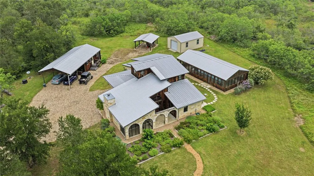 Address Not Shown Red Rock, TX 78662