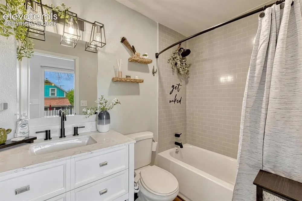 705 Corona Street Colorado Springs, CO 80903