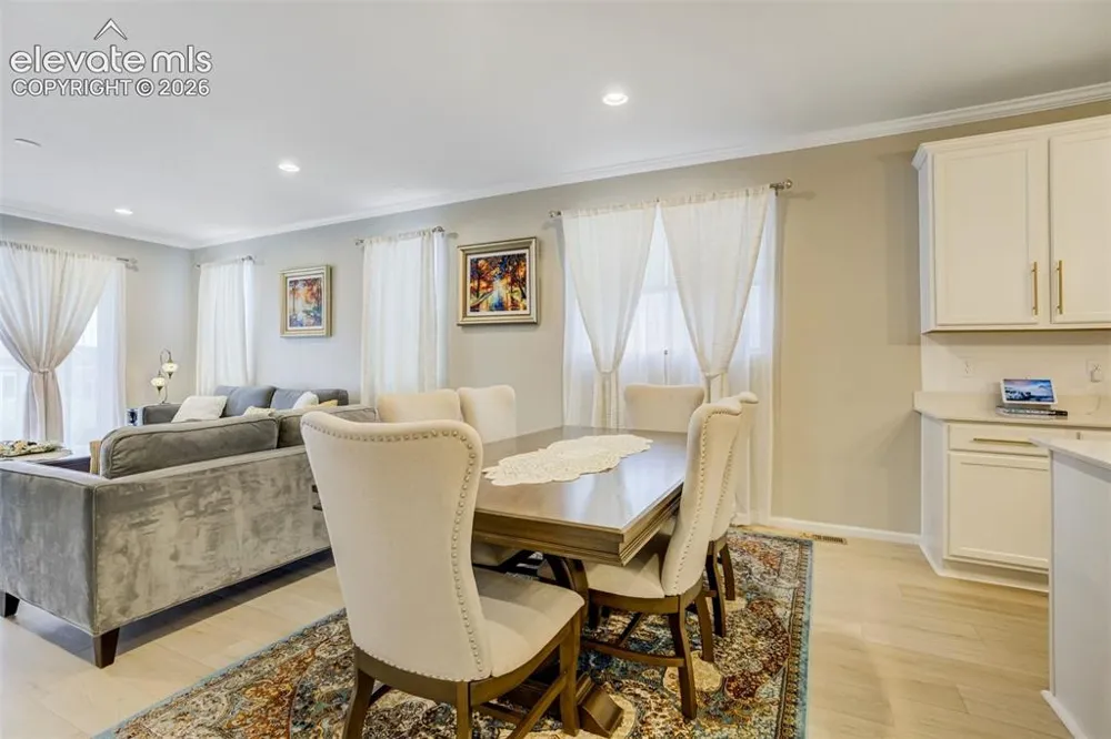 5689 Mammoth Lane Colorado Springs, CO 80927