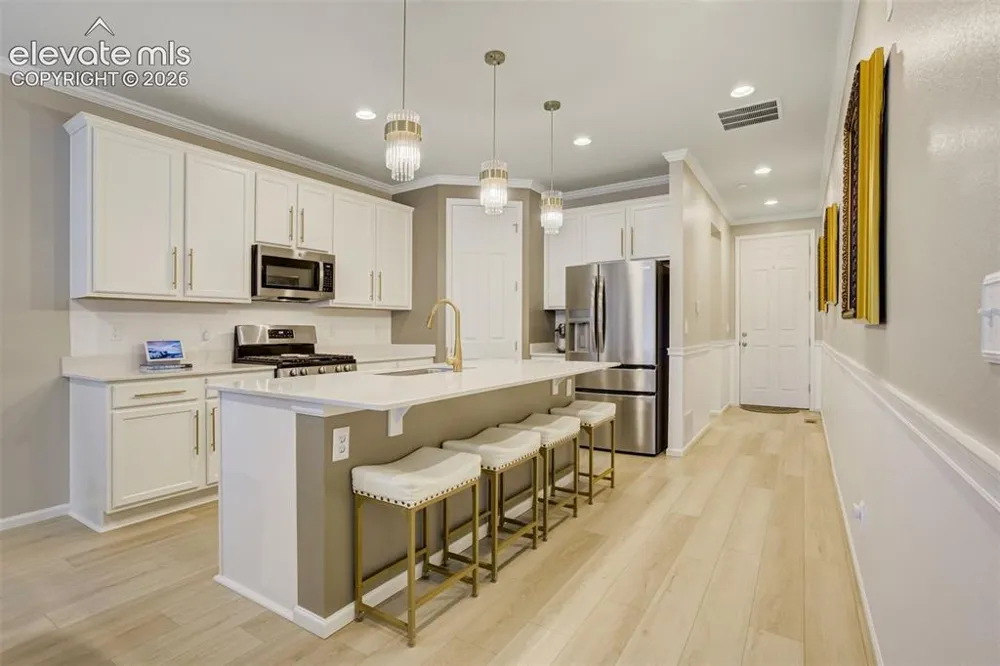5689 Mammoth Lane Colorado Springs, CO 80927