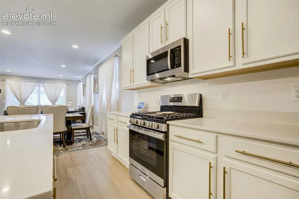 5689 Mammoth Lane Colorado Springs, CO 80927
