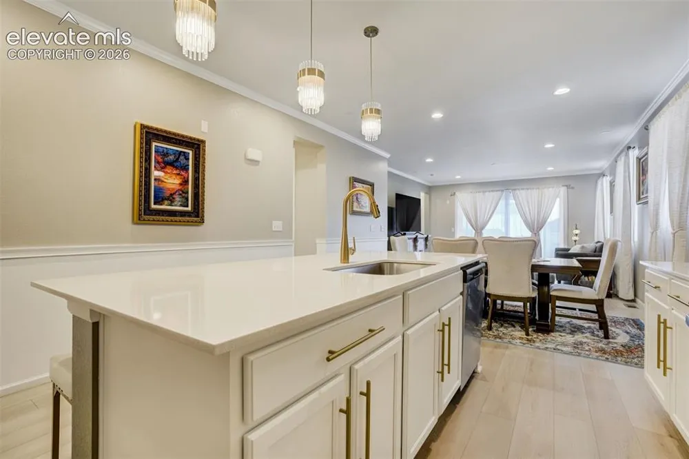 5689 Mammoth Lane Colorado Springs, CO 80927
