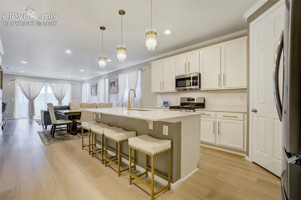 5689 Mammoth Lane Colorado Springs, CO 80927