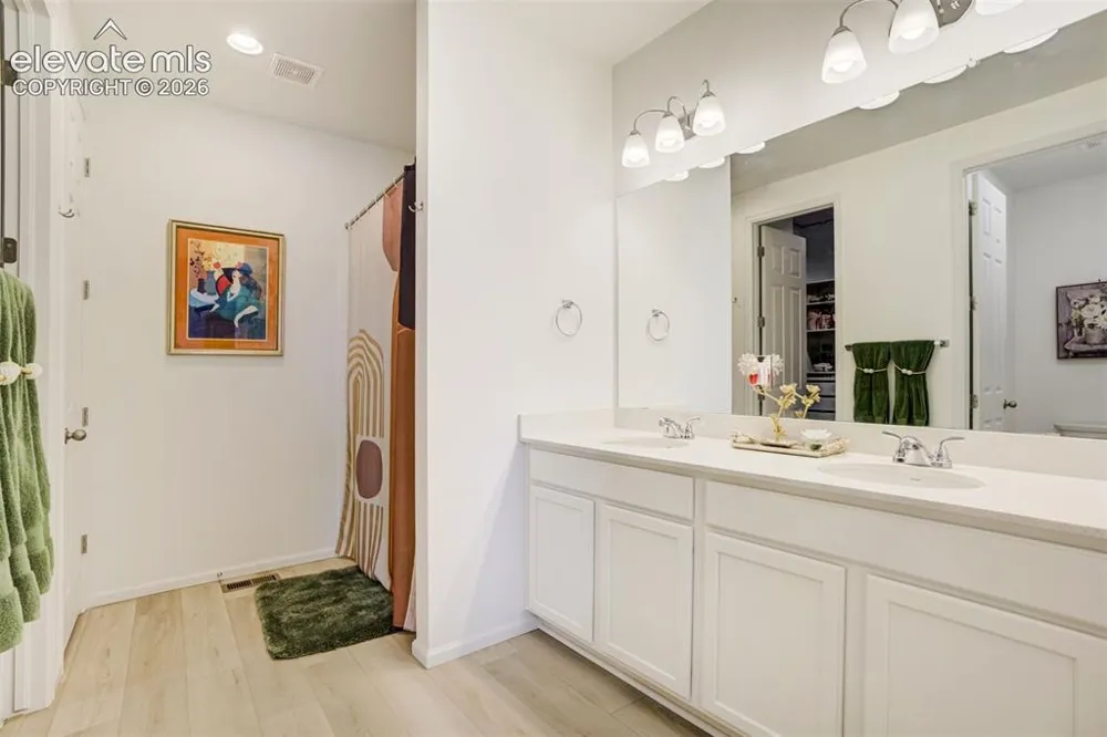 5689 Mammoth Lane Colorado Springs, CO 80927
