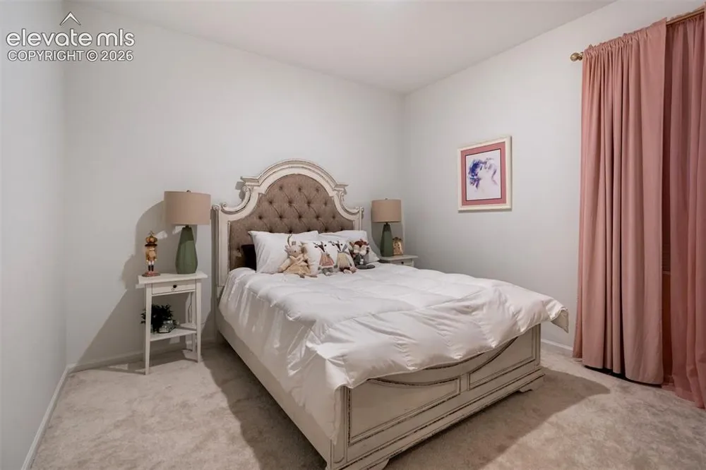 5689 Mammoth Lane Colorado Springs, CO 80927