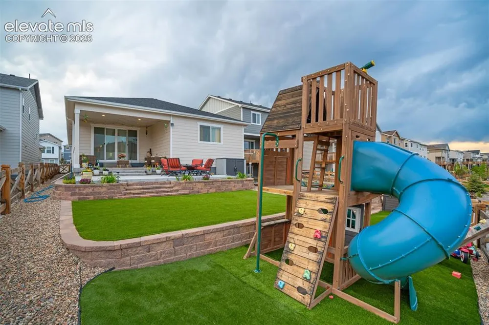 5689 Mammoth Lane Colorado Springs, CO 80927
