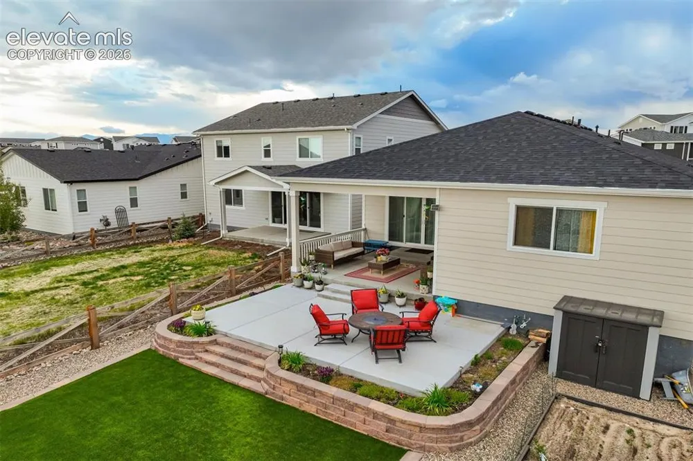 5689 Mammoth Lane Colorado Springs, CO 80927