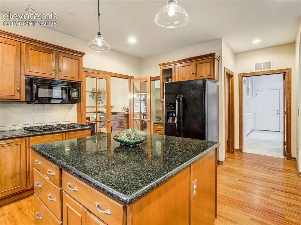 4660 Hagerman Avenue Cascade, CO 80809