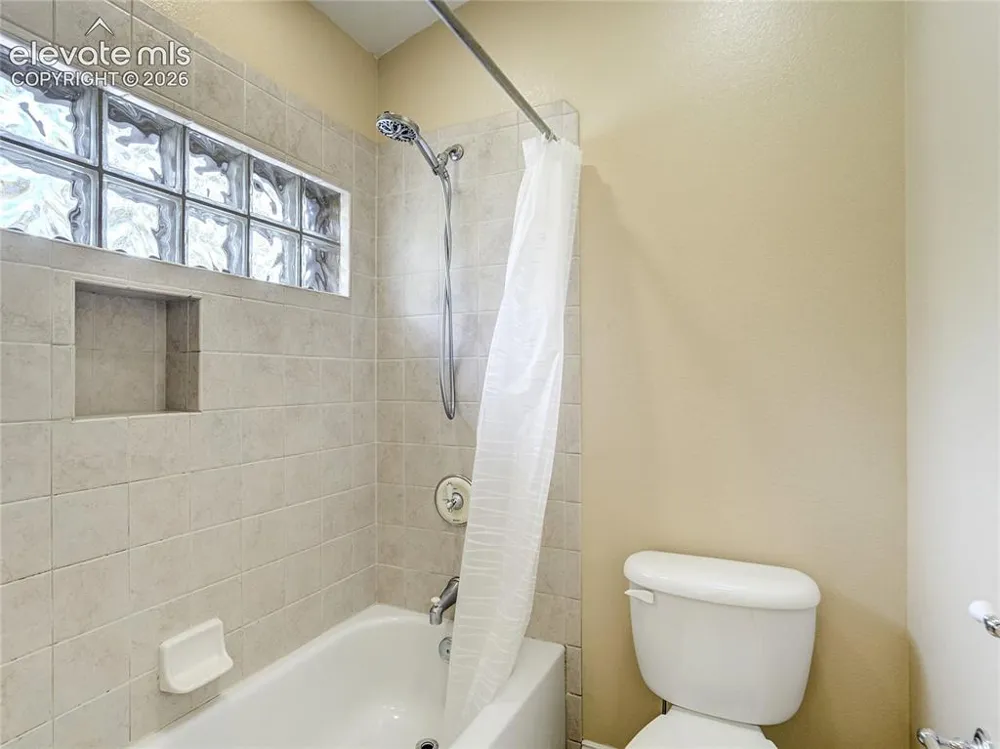 4660 Hagerman Avenue Cascade, CO 80809