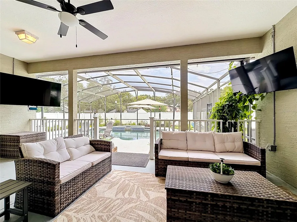 19512 SPRING OAK DRIVE Eustis, FL 32736